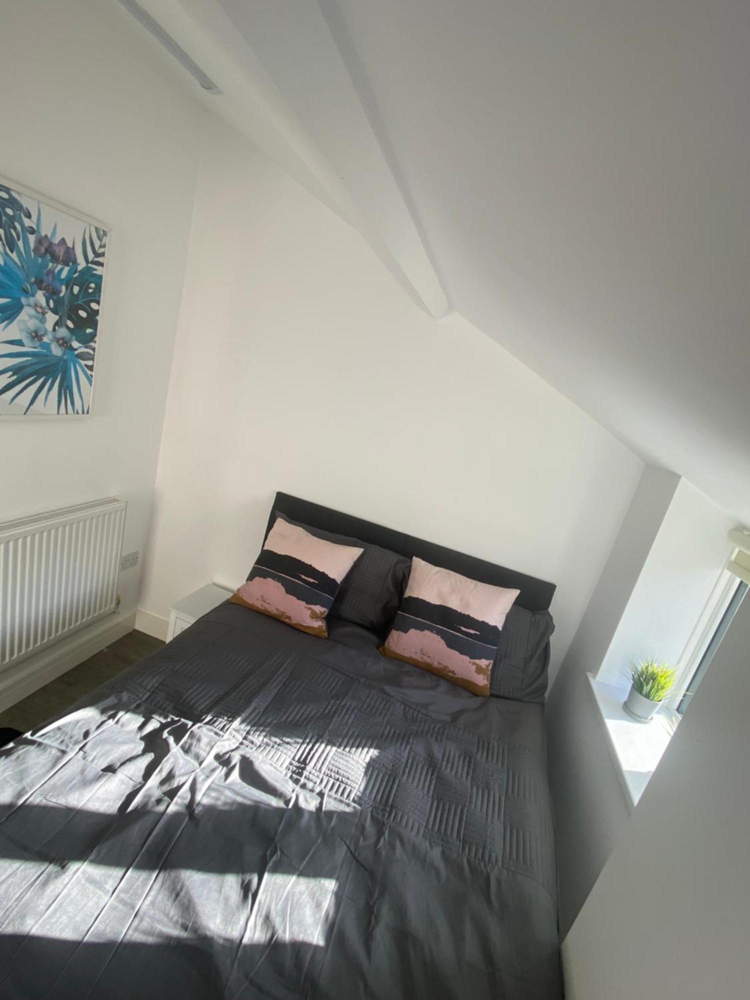 Rhondda Valleys With Breathtaking Riverside Views Llwynypia エクステリア 写真